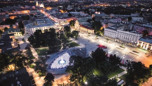Plac Litewski nocą z góry